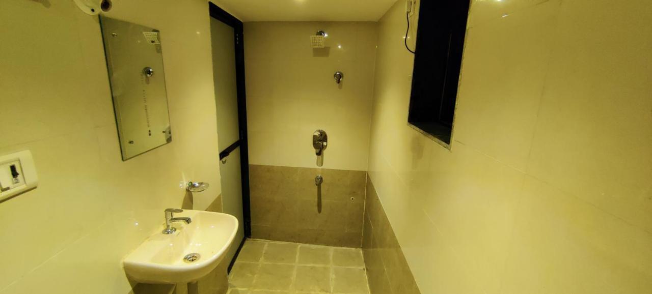 Anandvan Beach Resort Alībāg Dış mekan fotoğraf